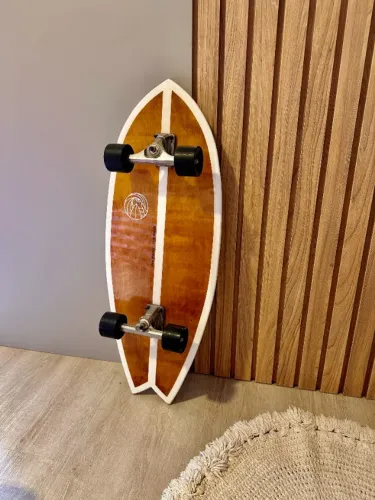 Surfskate Janga Art?s Fish Retrô Artesanal em Madeira - Longboard