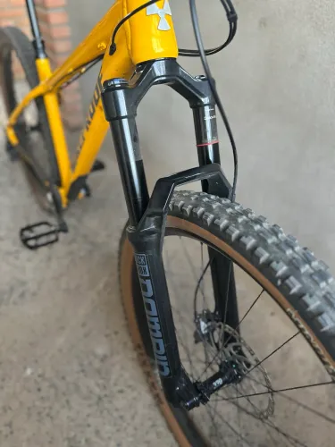 Rock shox domain RC 150mm 29