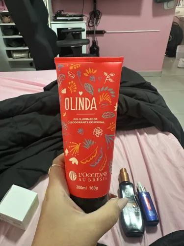 Iluminador desodorante corporal L?occitane