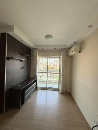 Apartamento com 3 quartos disponível para LOCAÇÃO no Edifício Inédito