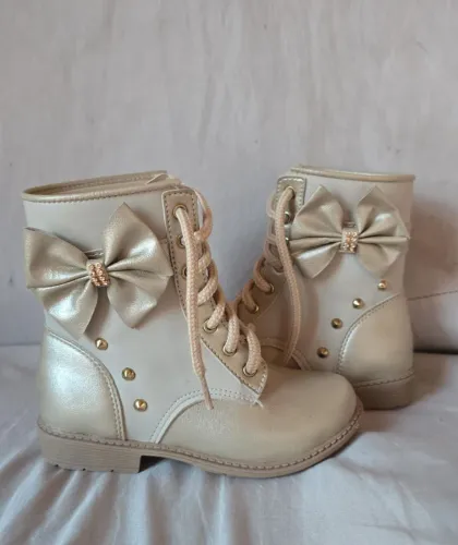 Sapatos e sandálias infantil
