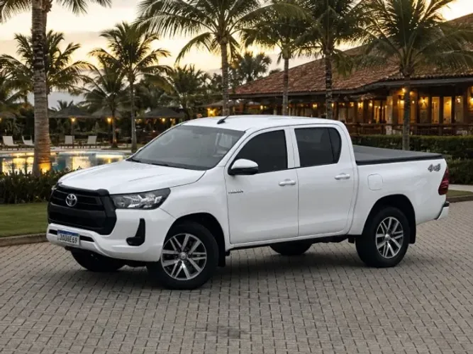 Toyota Hilux CD 4X4 2.8 Diesel Mec. 2021