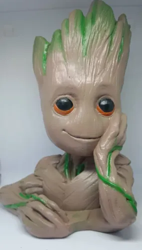 Vaso de plantas do Groot em gesso
