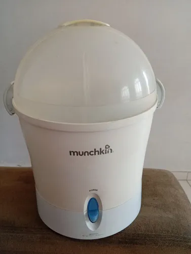 Esterilizador de mamadeira marca munchkin