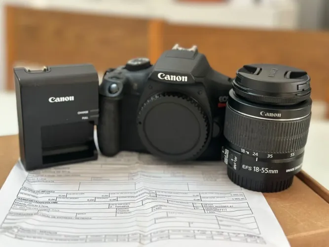 Canon EOS Rebel T7i + Lentes + Acessórios - Excelente estado