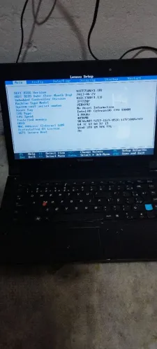 Notebook Lenovo usado 