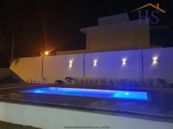 Casas em Condomínio para venda em Botucatu no bairro Chácara Recreativa Laguna