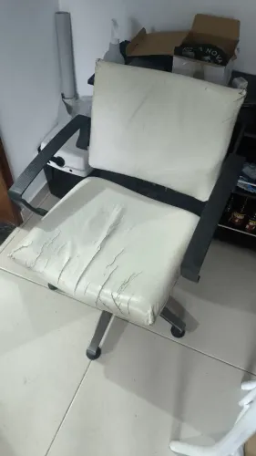 Cadeira giratória para reforma