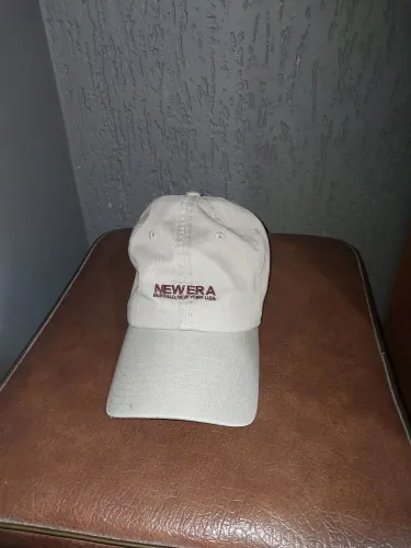 Boné New Era original