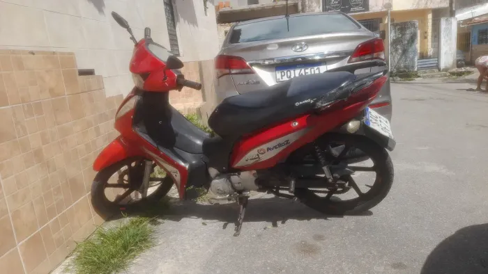 Avelloz 2022 troco por cb 300 antiga