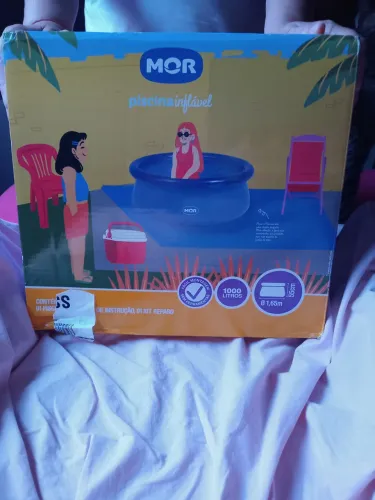 Vende _se uma piscina de 1000 litros.
