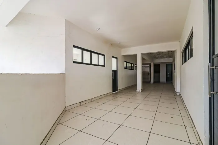 Sobreloja na Estrada do M'Boi Mirim, 135 - Sobreloja 2º Andar 280 m²