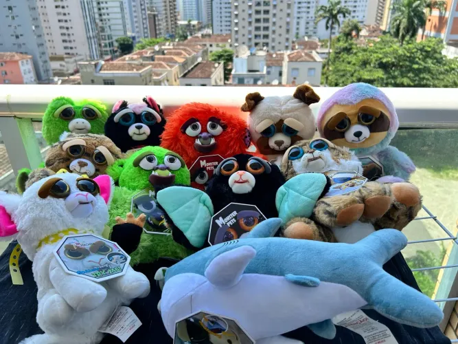 Lote com 11 Feistys Variados