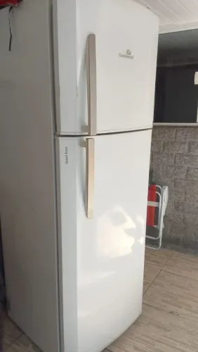 Geladeira com defeito