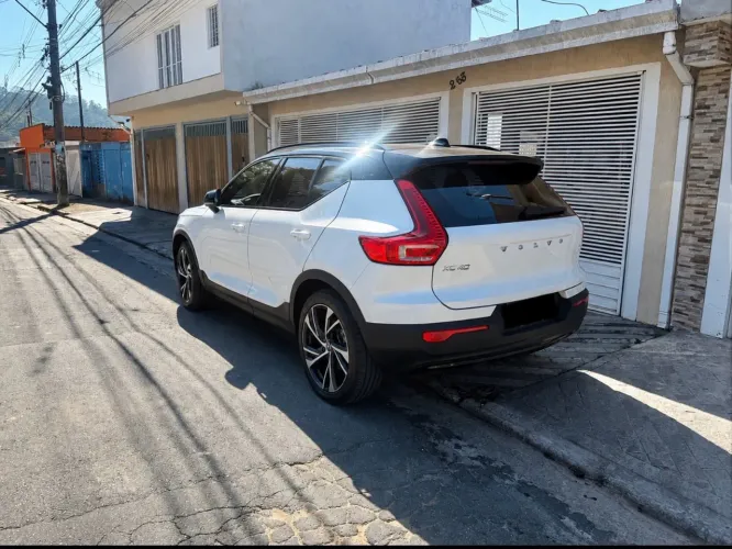 Volvo XC40 XC 40 T-5 Híbrido R-design 1.5 262cv FWD 2021