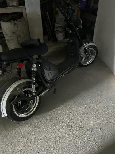 Vendo scooter elétrica.  
