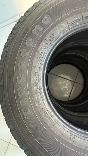 Pneus 265/75/16