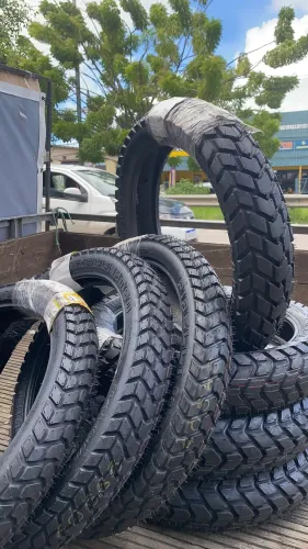5 Pneus da Moto BROSS traseiro , Vendo Pra Oficina De moto , compre e Revenda