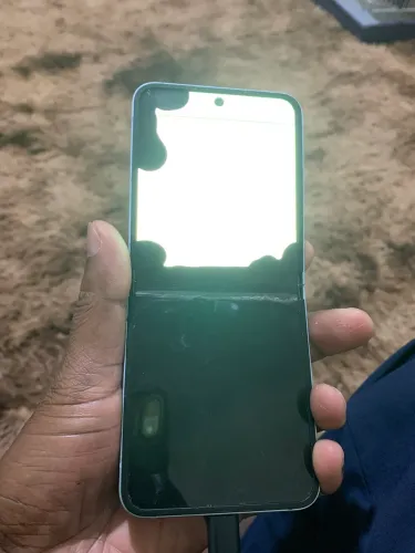 Sansung Z Flip 6 256GB 12 Ran  ( peça)
