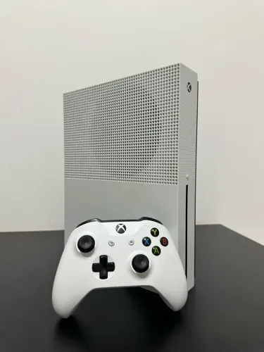 Xbox One S 500GB Branco - Faço Envio