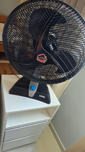 Ventilador Arno 50cm + mesa de apoio