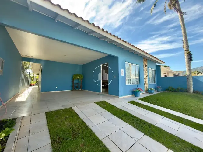 Casa com 7 Quartos à venda, 236m² - Santa Mônica - CEN