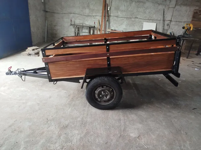 Reboque 2.00x1.20x60 com nota em nome do comprador 