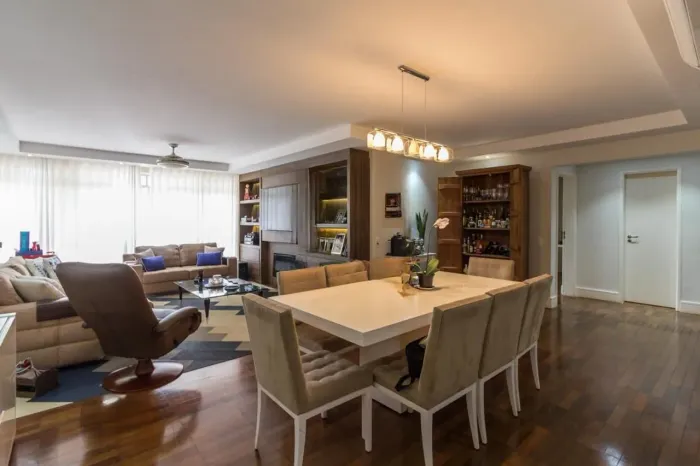 Apartamento à Venda - Bela Vista, 3 Quartos, 210 m2