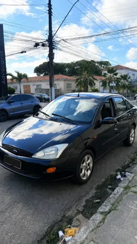Ford Focus Sedan 1.8 16V 115cv 4P 2003