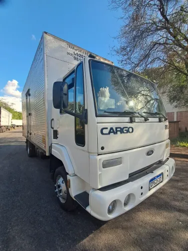 Vendo Caminhão Baú Ford car 3/4