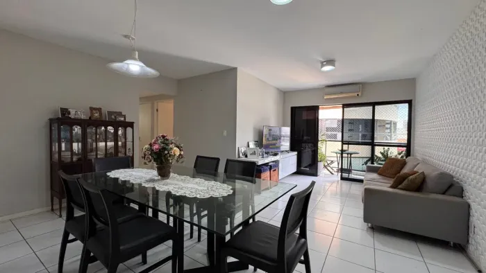 Apartamento na Ponta Verde 109m² | 3 Quartos | 2 Vagas | perto do Palato