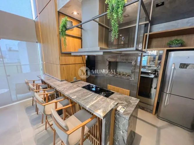 COBERTURA DUPLEX COM PISCINA PRIVATIVA