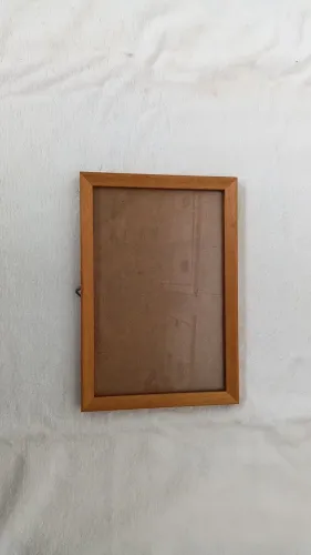 Porta-retrato / Moldura em Madeira 15x21 cm