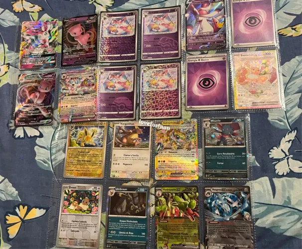 LOTE DE CARTAS POKEMON SYLVEON E MEW