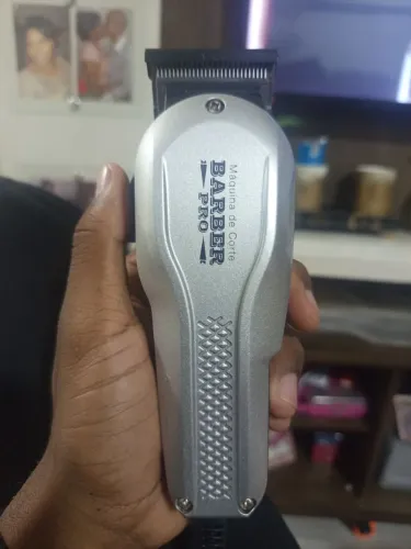 Máquina de corte de cabelo profissional
