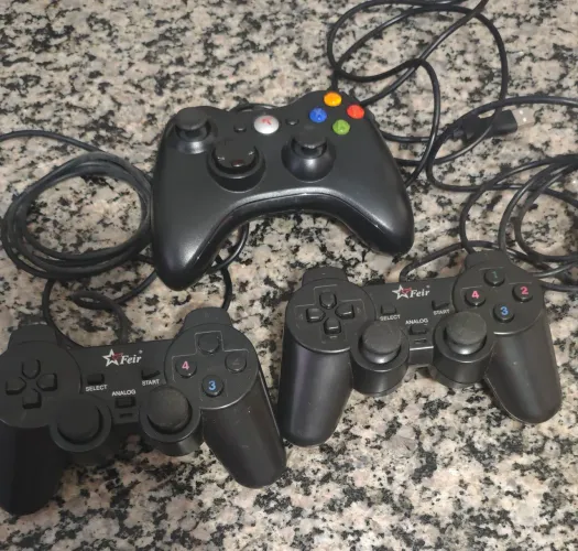 Lote com 3 Controles de PC/Android com Fio (Estilo Xbox 360 e PS2)<br>