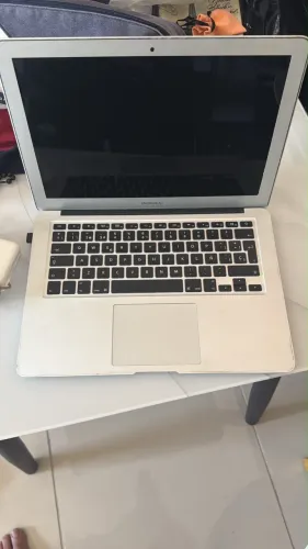 MacBook Air 13