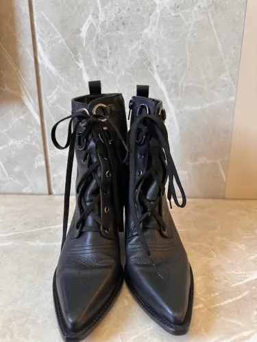Bota preta Corello