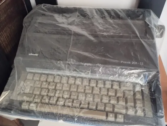 Olivetti Praxis 201-ll