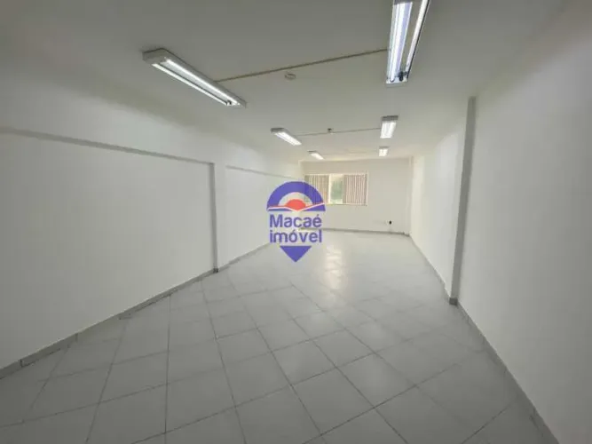 Sala : / Comercial / Cavaleiros 40 M²