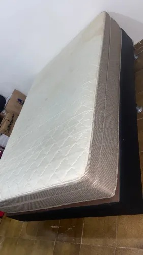 Cama Box semi nova