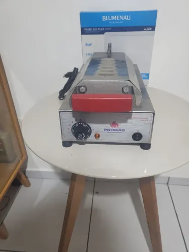 Máquina de crepe suiço