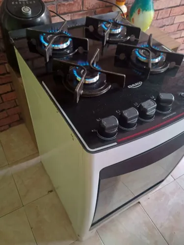 Fogão 4 bocas Dako