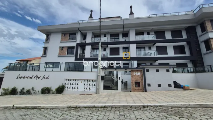 Apartamento no Santinho 63m² privativos