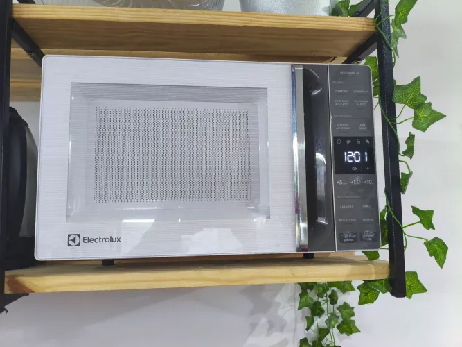 Vendo microondas novo 127 Eletrolux 