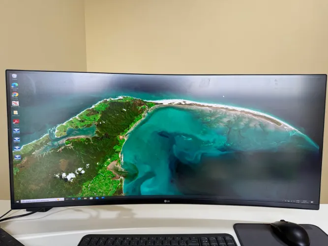 Vendo Monitor LG Curvo 32 Polegadas
