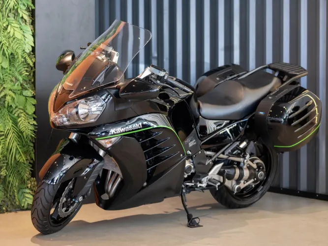KAWASAKI CONCOURS 14 2012