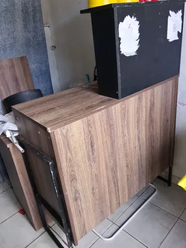 Balcão para atendimento de loja em MDF