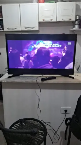 Smart TV 32 polegadas Samsung semi nova