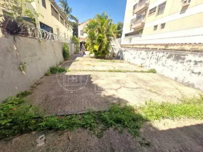 Imóvel para venda possui 114 metros quadrados com 4 quartos em Vila Isabel - Rio de Janeir
